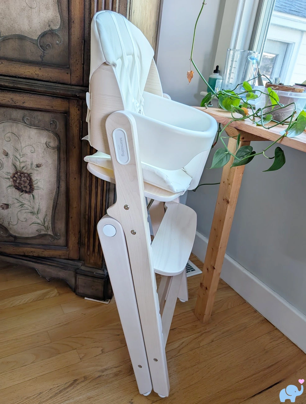 Mamazing GrowPod folded for storage