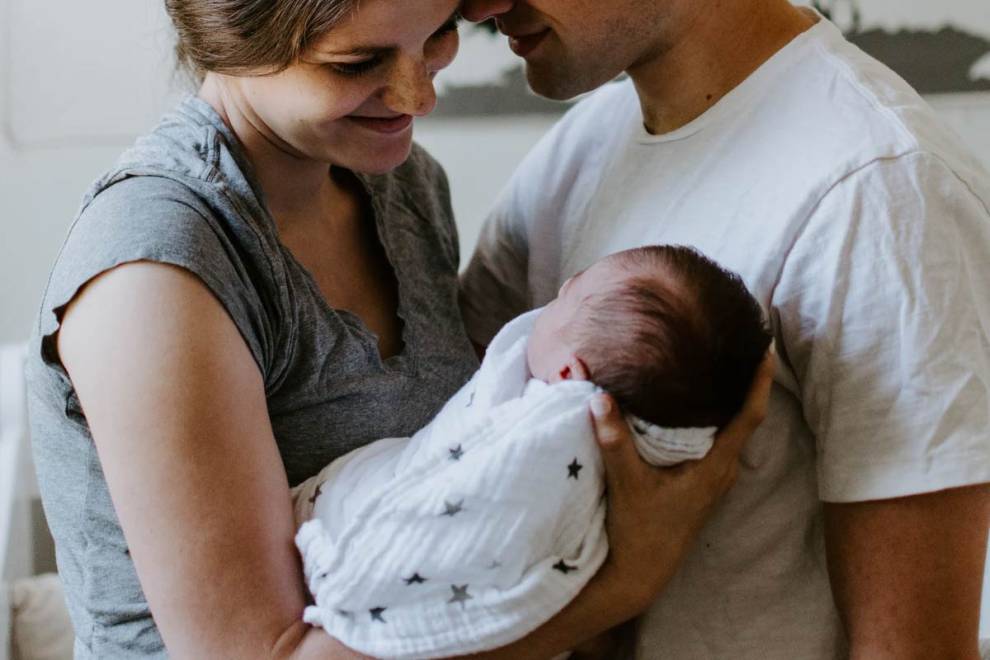 Swaddling Your Baby: Pros and Cons